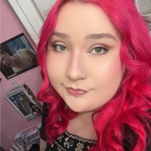 Meet your Posher, Maddy